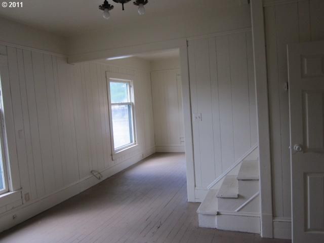 1725 Se MILL St, Roseburg, OR 97470