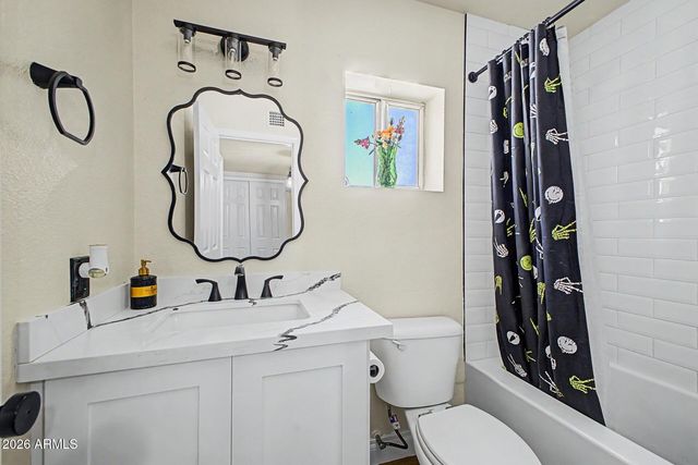 1933 E MARQUETTE Drive, Gilbert, AZ 85234