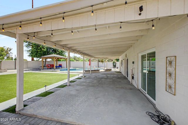 1933 E MARQUETTE Drive, Gilbert, AZ 85234