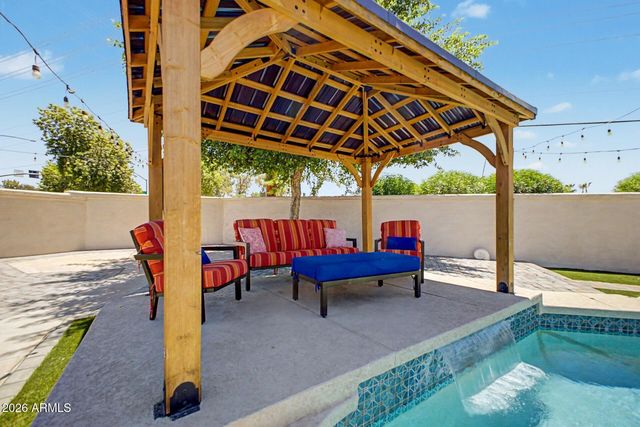 1933 E MARQUETTE Drive, Gilbert, AZ 85234