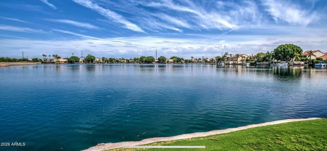 1933 E MARQUETTE Drive, Gilbert, AZ 85234