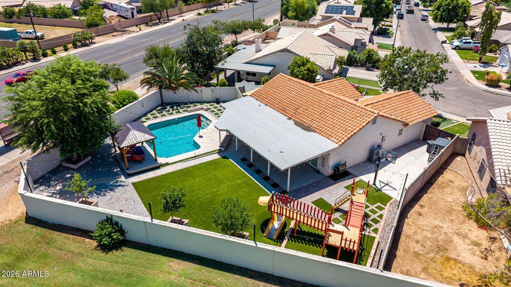 1933 E MARQUETTE Drive, Gilbert, AZ 85234 — photo 3
