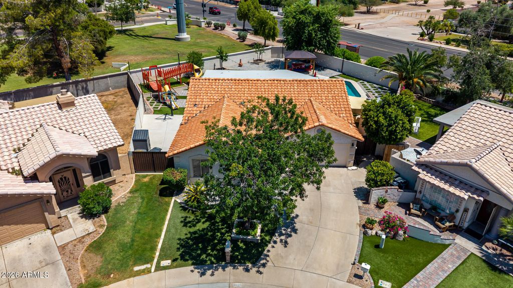 1933 E MARQUETTE Drive, Gilbert, AZ 85234 — photo 4