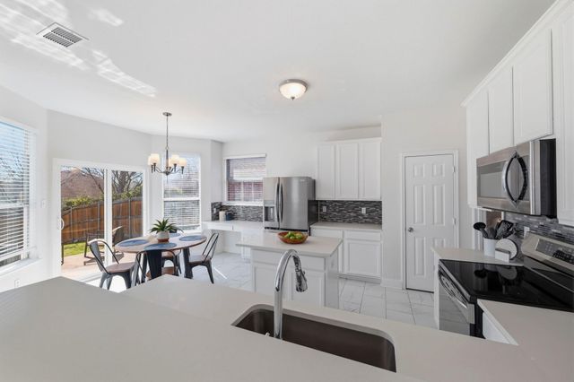 4943 Sunset Ridge Drive, Fort Worth, TX 76123