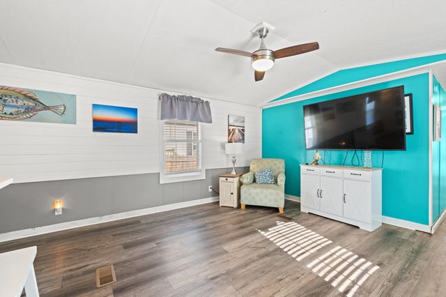 77 Offshore Dr., Murrells Inlet, SC 29576