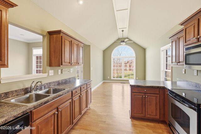 4608 Heritage Manor, Crestwood, KY 40014