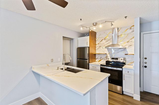 11901 4TH STREET N 5311, St Petersburg, FL 33716