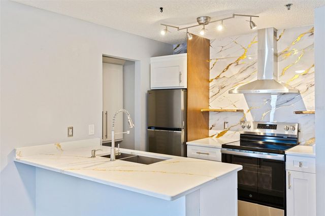 11901 4TH STREET N 5311, St Petersburg, FL 33716