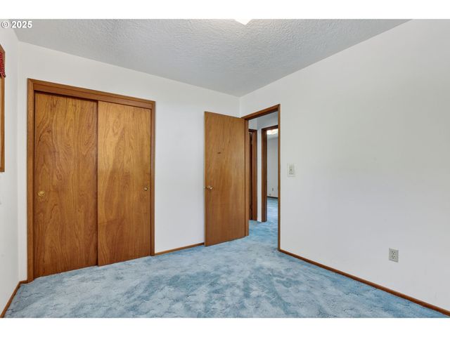 5615 E MAIN St, Hillsboro, OR 97123