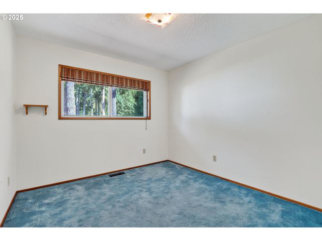 5615 E MAIN St, Hillsboro, OR 97123