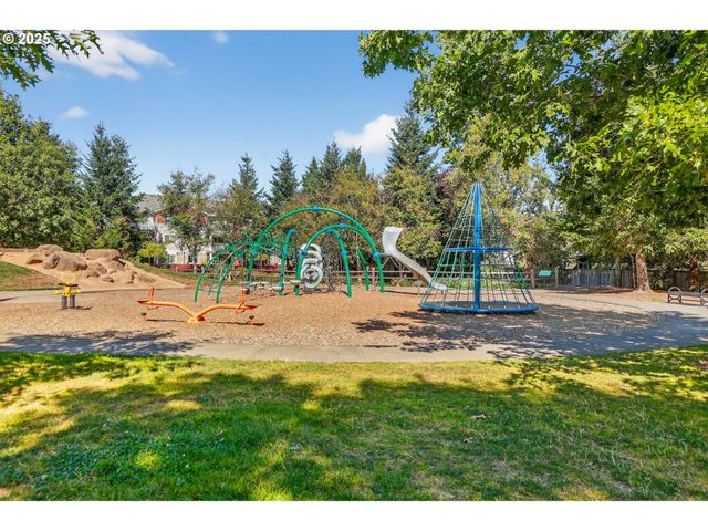 5615 E MAIN St, Hillsboro, OR 97123