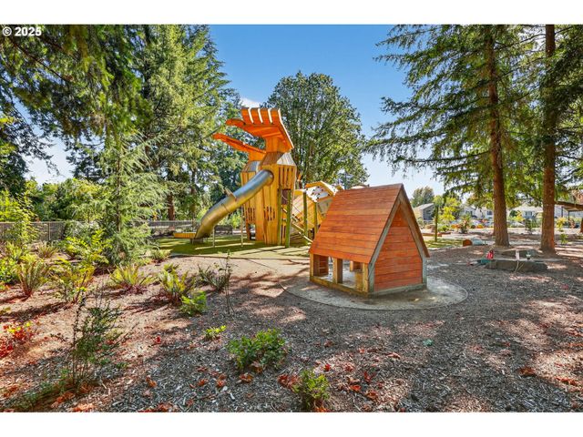 5615 E MAIN St, Hillsboro, OR 97123