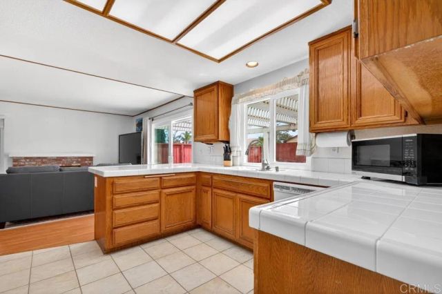 792 Foxwood Drive, Oceanside, CA 92057