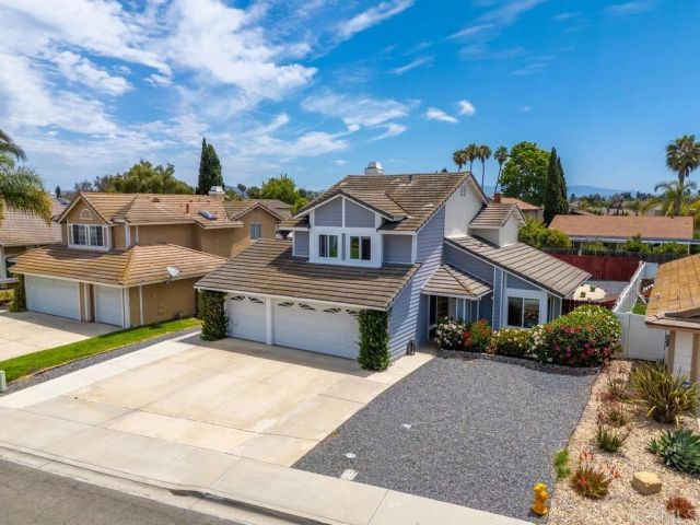 792 Foxwood Drive, Oceanside, CA 92057