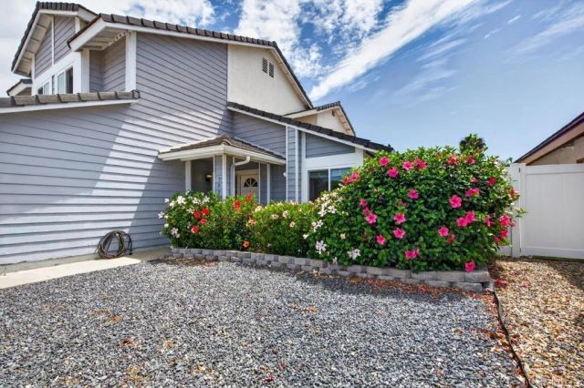 792 Foxwood Drive, Oceanside, CA 92057