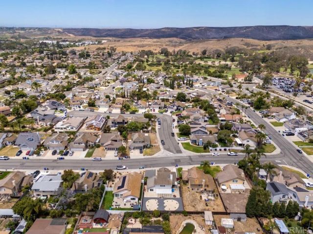 792 Foxwood Drive, Oceanside, CA 92057