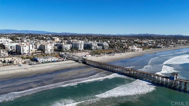 792 Foxwood Drive, Oceanside, CA 92057