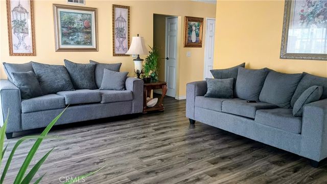2213 Artesia St Street, Santa Ana, CA 92704