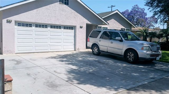 2213 Artesia St Street, Santa Ana, CA 92704