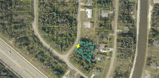 733 Kari CIR, Lehigh Acres, FL 33974