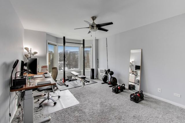 201 Thames Parkway 2K, Park Ridge, IL 60068