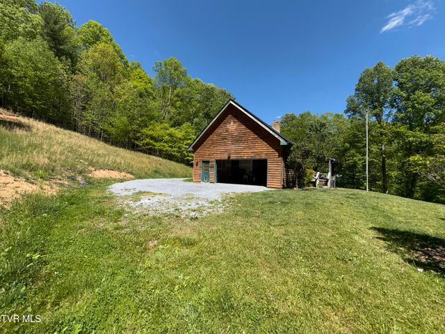 371 Buck Mountain Road, Roan Mountain, TN 37687