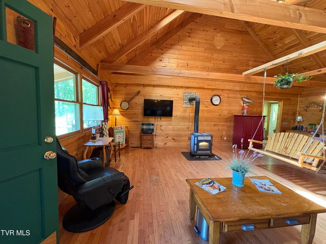 371 Buck Mountain Road, Roan Mountain, TN 37687