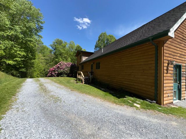 371 Buck Mountain Road, Roan Mountain, TN 37687