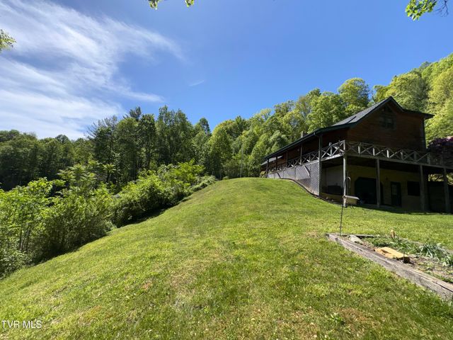 371 Buck Mountain Road, Roan Mountain, TN 37687