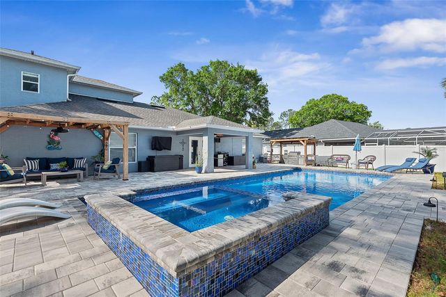 13 WHITE BIRCH LANE, Palm Coast, FL 32164