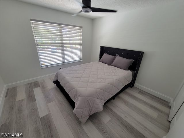 1190 Yesica Ann CIR B-204, Naples, FL 34110