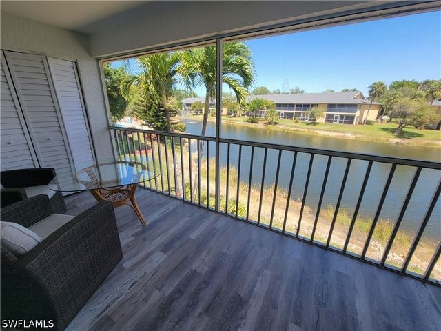 1190 Yesica Ann CIR B-204, Naples, FL 34110