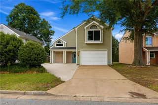3325 Barberry LN, Virginia Beach, VA 23453