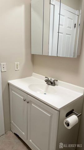 609 edison glen Terrace, Edison, NJ 08837