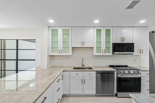 23 Southport Lane H, Boynton Beach, FL 33436