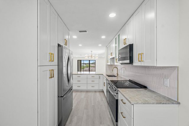 23 Southport Lane H, Boynton Beach, FL 33436