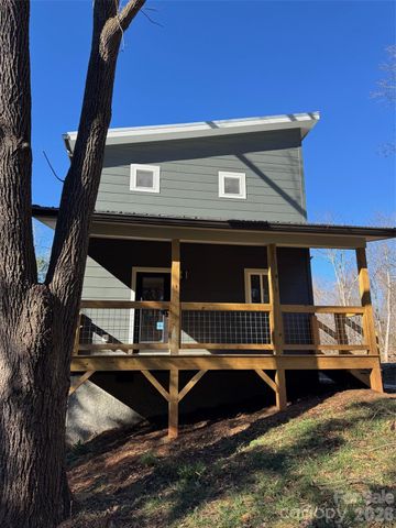 65 Moore Avenue, Asheville, NC 28806