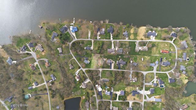 1828 Bass Cir, La Grange, KY 40031