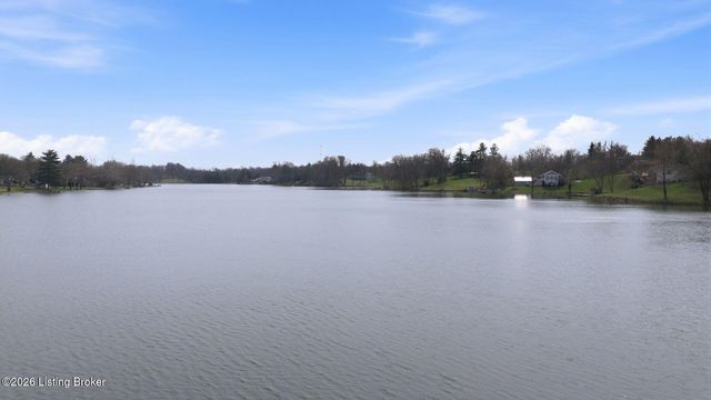 1828 Bass Cir, La Grange, KY 40031