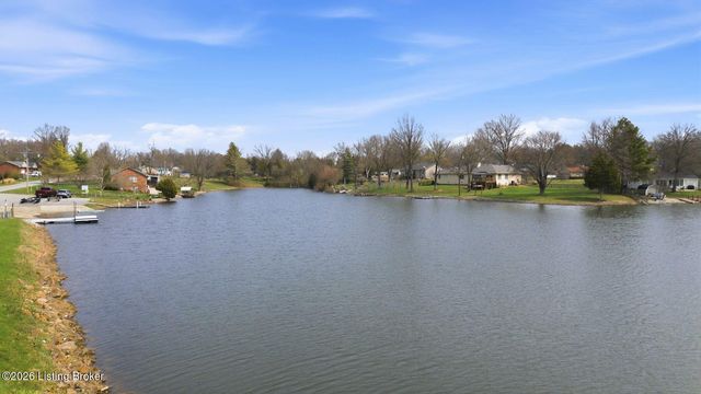 1828 Bass Cir, La Grange, KY 40031