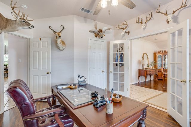 853 Royal Oak Lane, Burleson, TX 76028