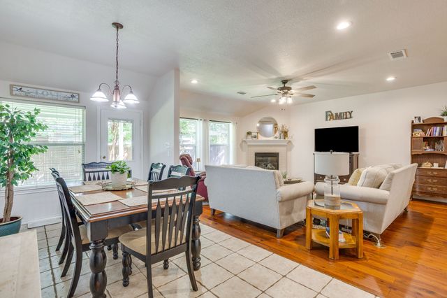 853 Royal Oak Lane, Burleson, TX 76028