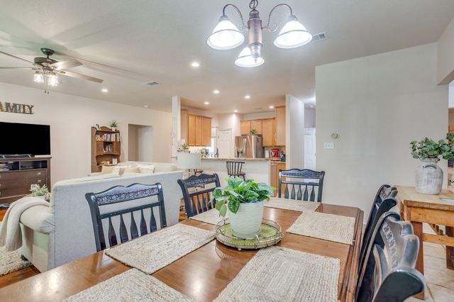 853 Royal Oak Lane, Burleson, TX 76028