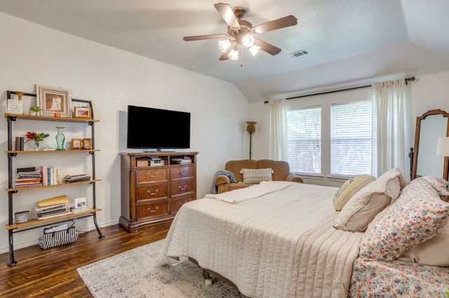853 Royal Oak Lane, Burleson, TX 76028