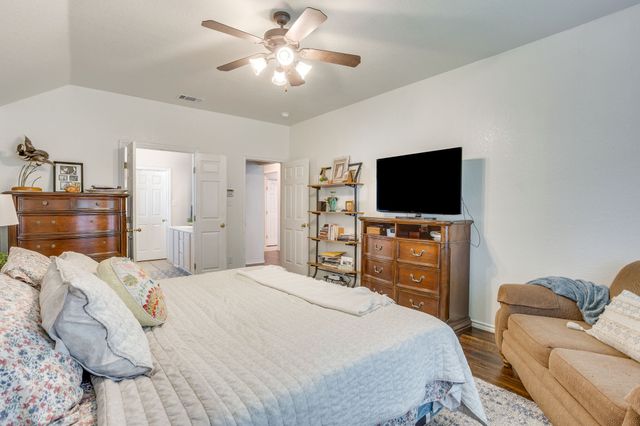 853 Royal Oak Lane, Burleson, TX 76028