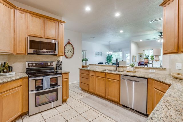 853 Royal Oak Lane, Burleson, TX 76028