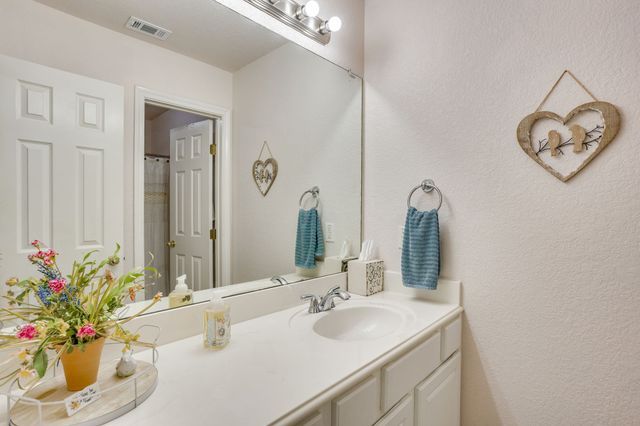 853 Royal Oak Lane, Burleson, TX 76028