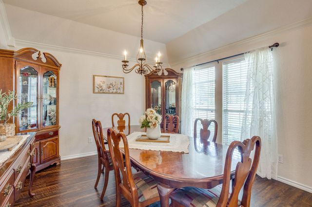 853 Royal Oak Lane, Burleson, TX 76028