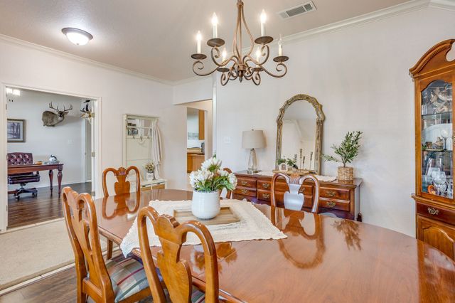 853 Royal Oak Lane, Burleson, TX 76028