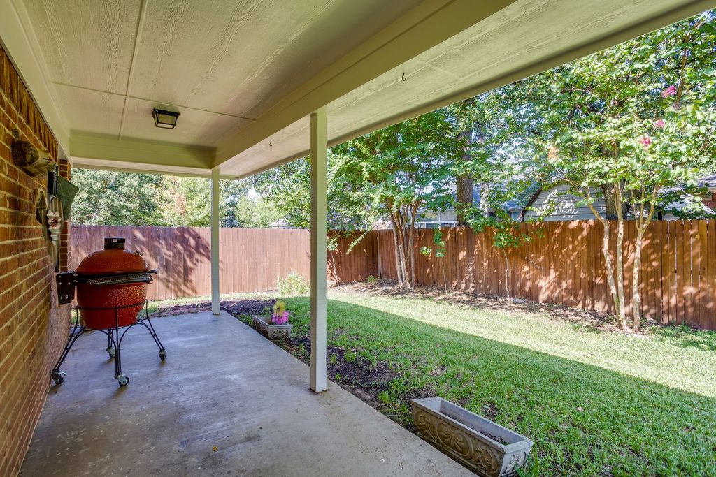 853 Royal Oak Lane, Burleson, TX 76028 — photo 4